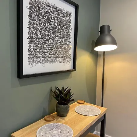 Quarry Heights * باونيس أون وينديرمير